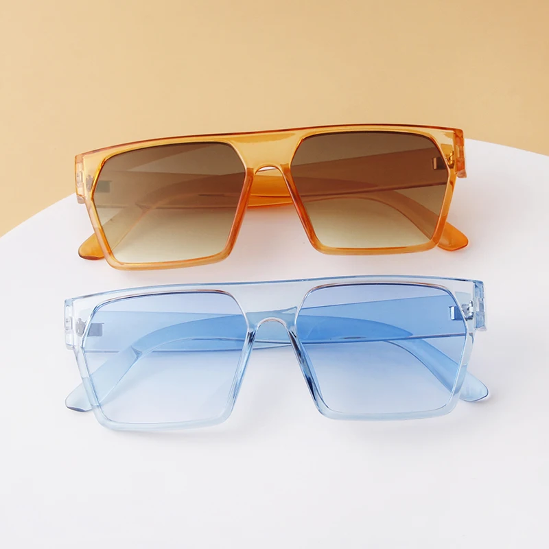 Occhiali da sole quadrati over - Travel Accessories Brand recensione e prezzo